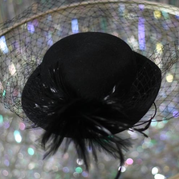 Black Wool Pill Box with Veil